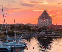 Vind 1 af 5 gavekort af 1.200 kr Hvad hedder Bornholms største by? Svar og vind!